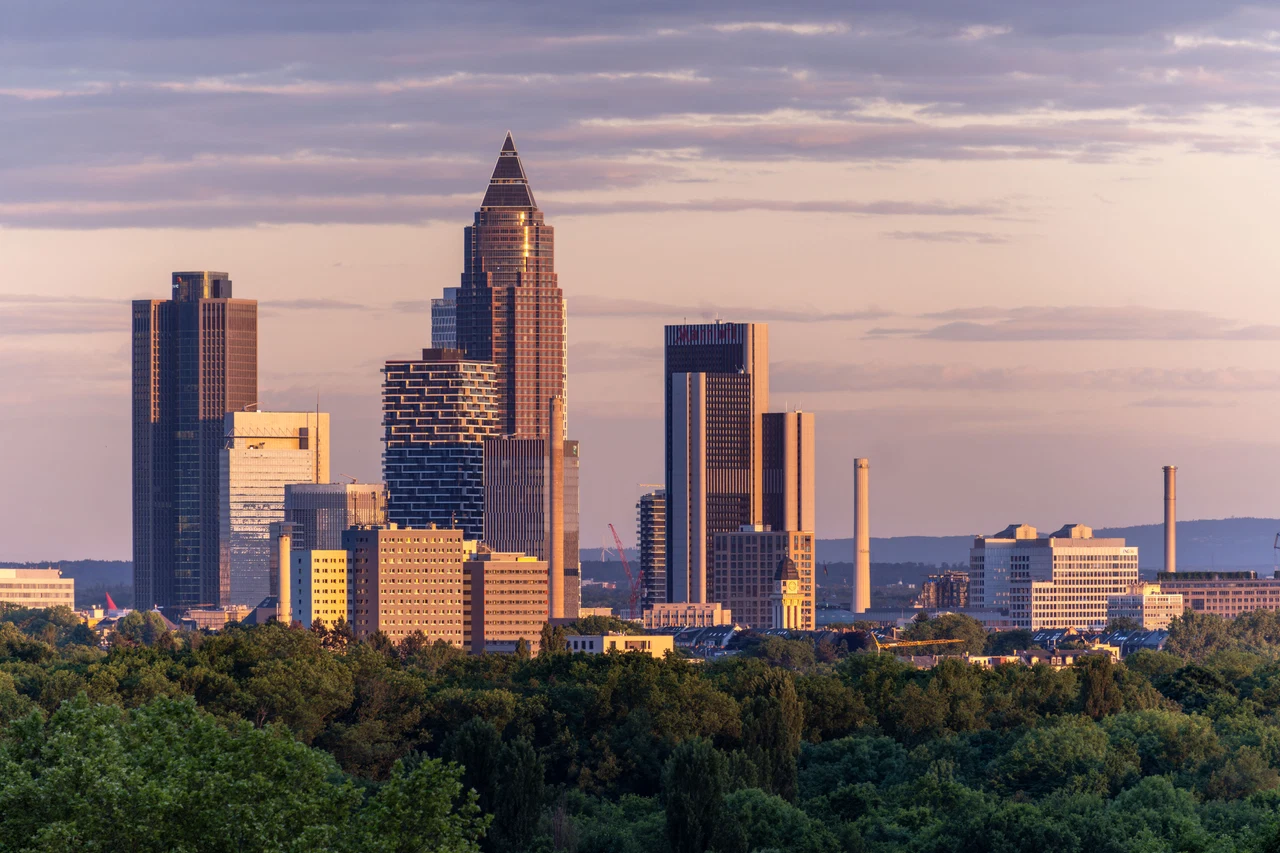 Skyline vom Parkhaus Nordwestzentrum / Frankfurt