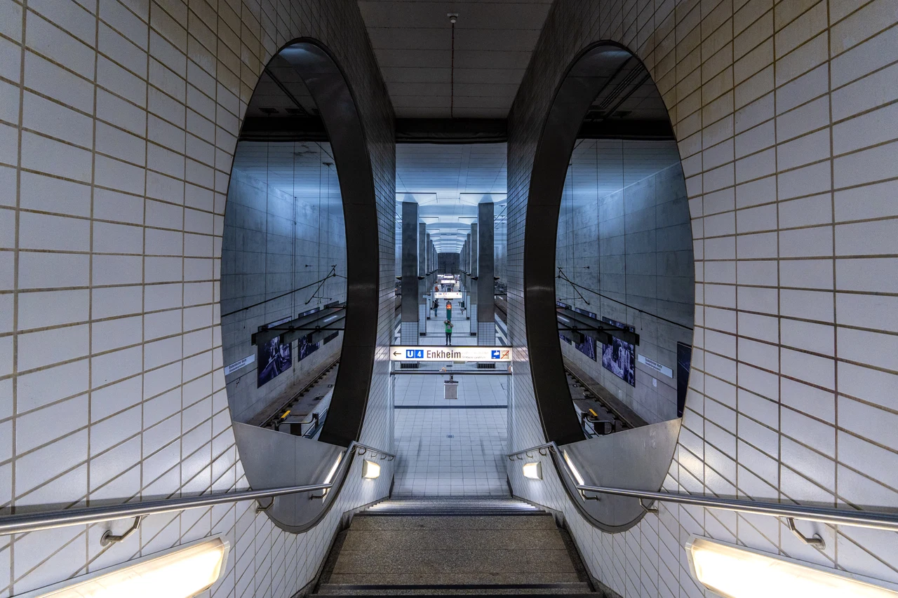 Ubahn Station Bockenheimer Warte / Frankfurt